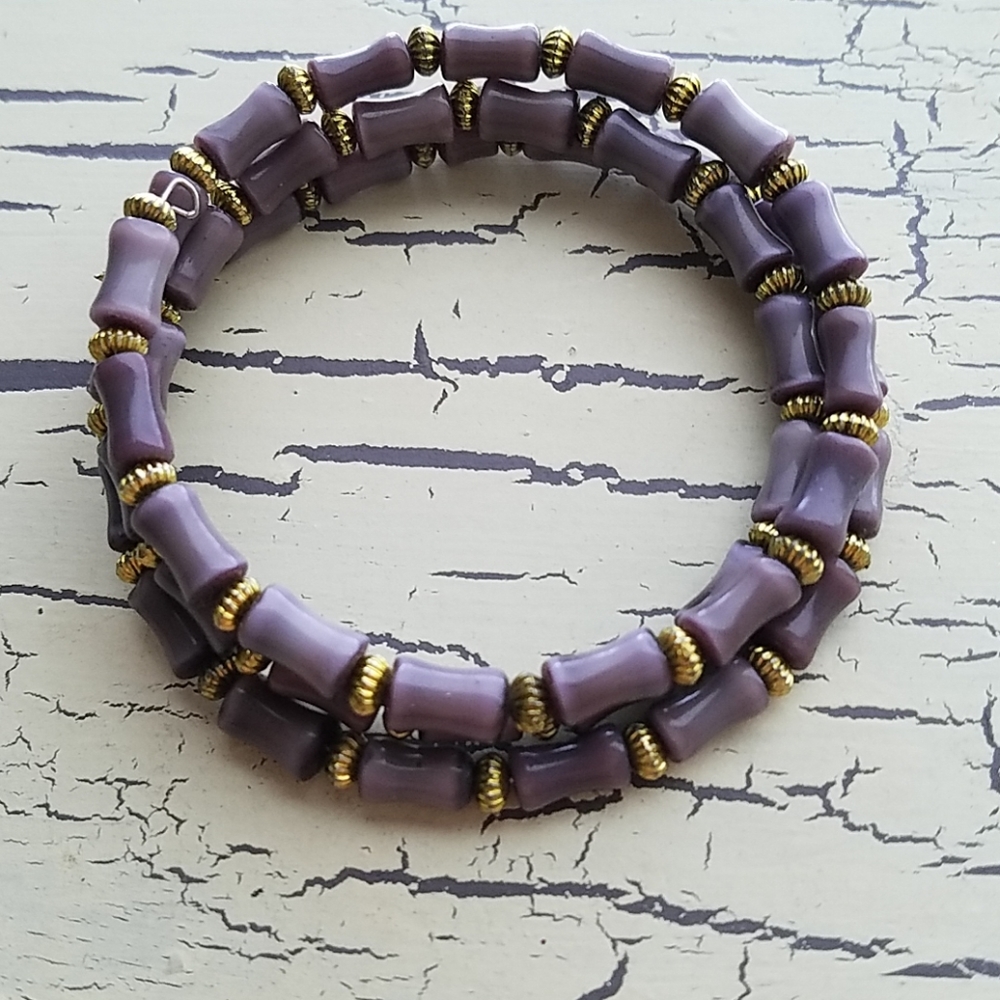 Memory wire Handbeaded Bracelet - Picture 1 of 2